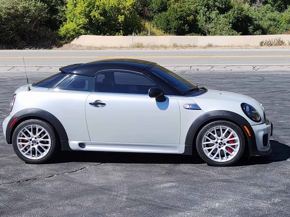 2015 Mini Coupe & Roadster - Image 13 of 14