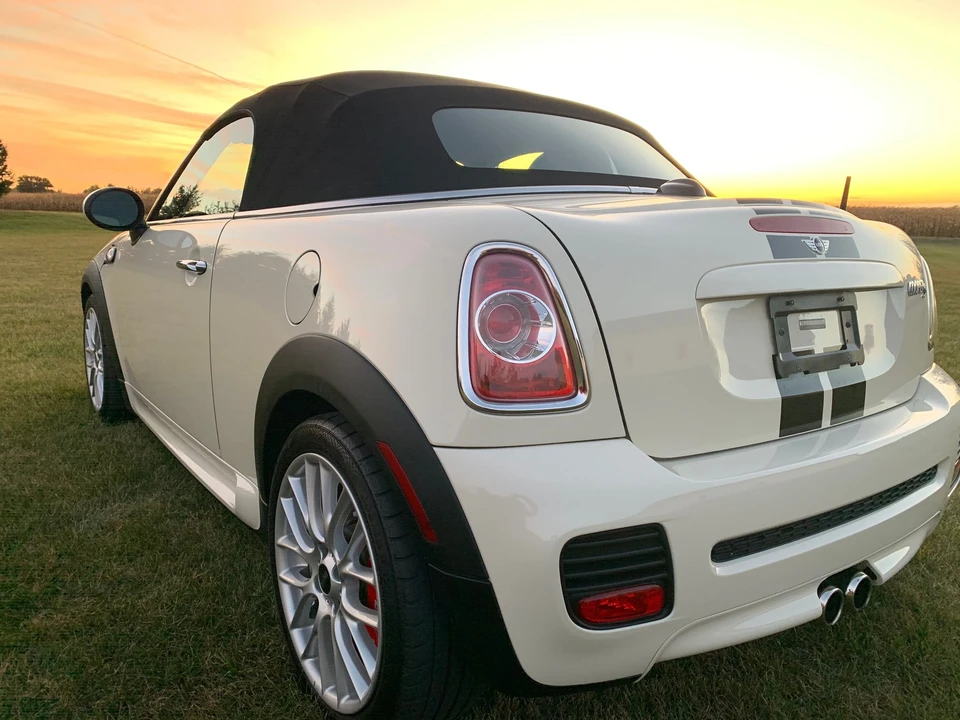 2015 Mini Coupe & Roadster - Image 6 of 12