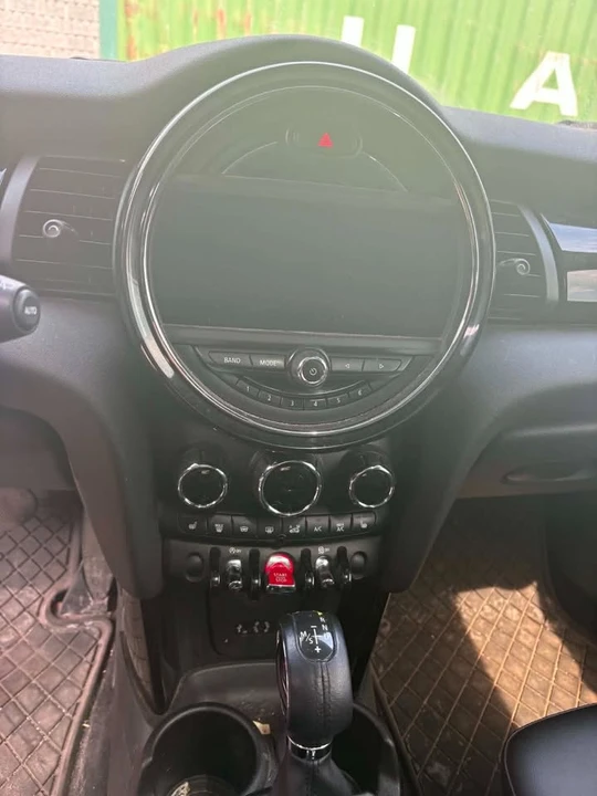 2015 Mini Mini 3rd Gen - Image 9 of 11