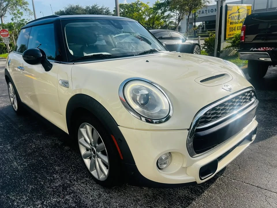 2015 Mini Mini 3rd Gen - Image 2 of 20