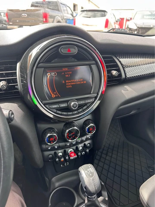2015 Mini Mini 3rd Gen - Image 9 of 10