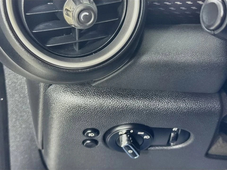 2015 Mini Mini 3rd Gen - Image 12 of 18
