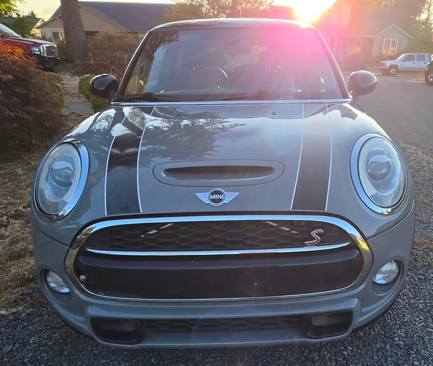 2015 Mini Mini 3rd Gen - Image 2 of 9
