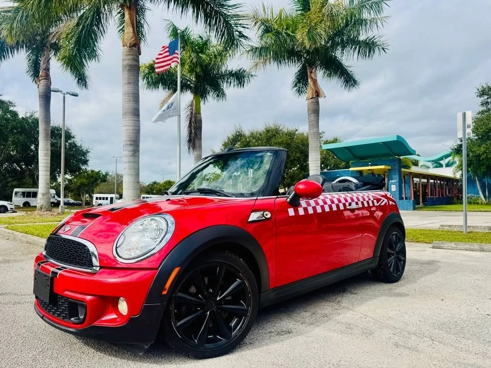 2015 Mini Mini Cooper S 3rd Gen - Image 3 of 20