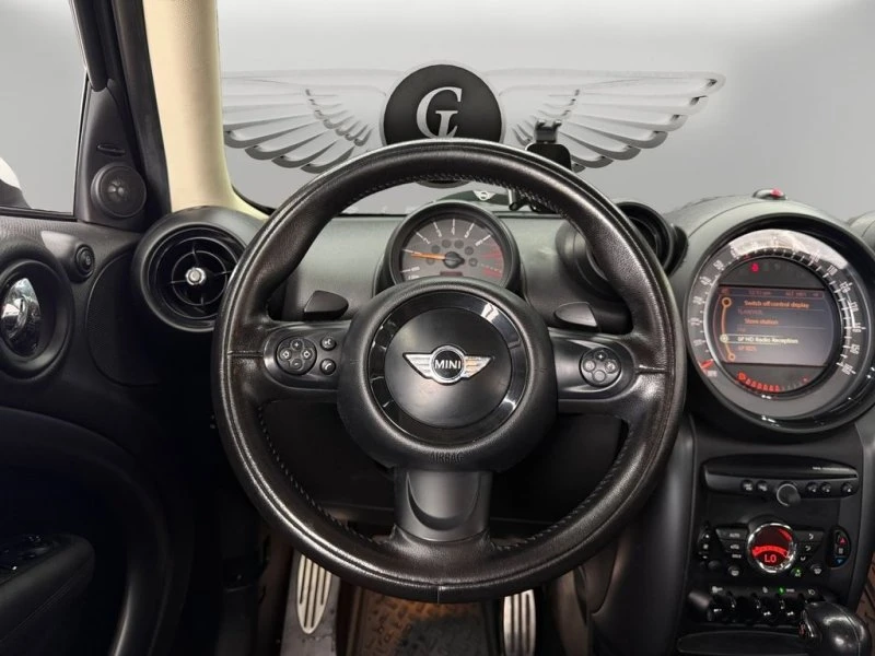 2015 Mini Countryman 1st Gen - Image 9 of 16