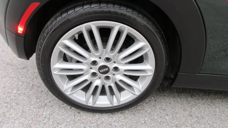 2015 Mini Mini Cooper S 3rd Gen - Image 19 of 20