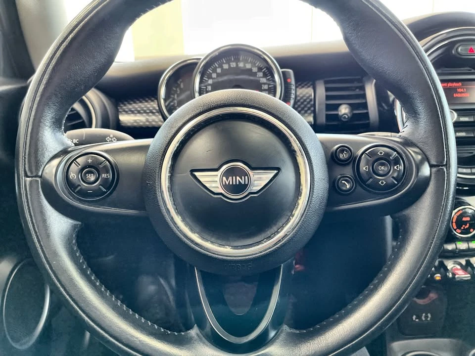 2015 Mini Mini 3rd Gen - Image 3 of 12
