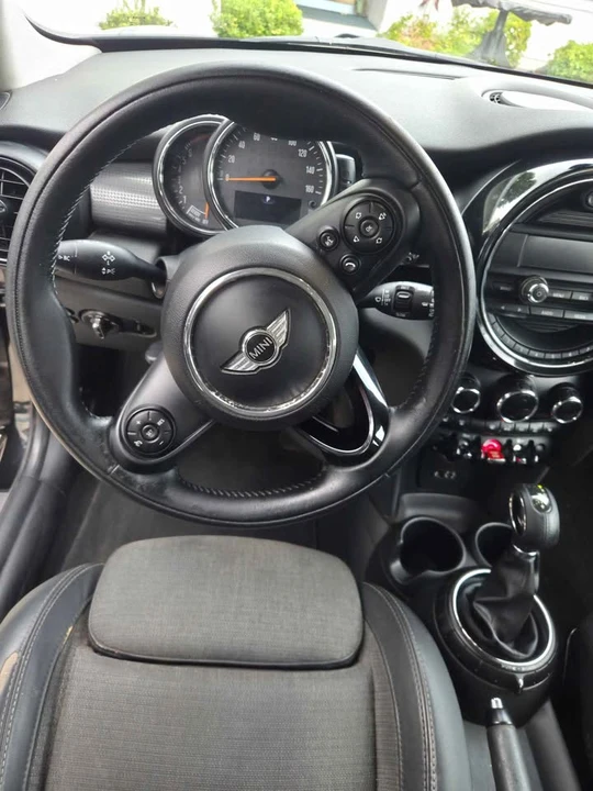 2015 Mini Mini 3rd Gen - Image 7 of 12