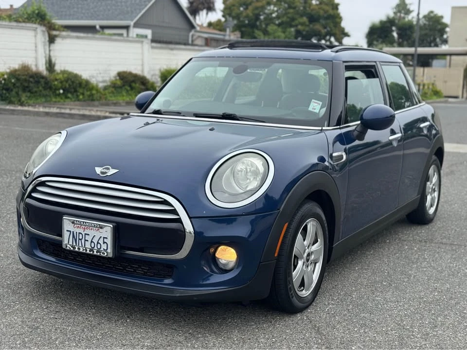 2015 Mini Mini 3rd Gen - Image 2 of 6