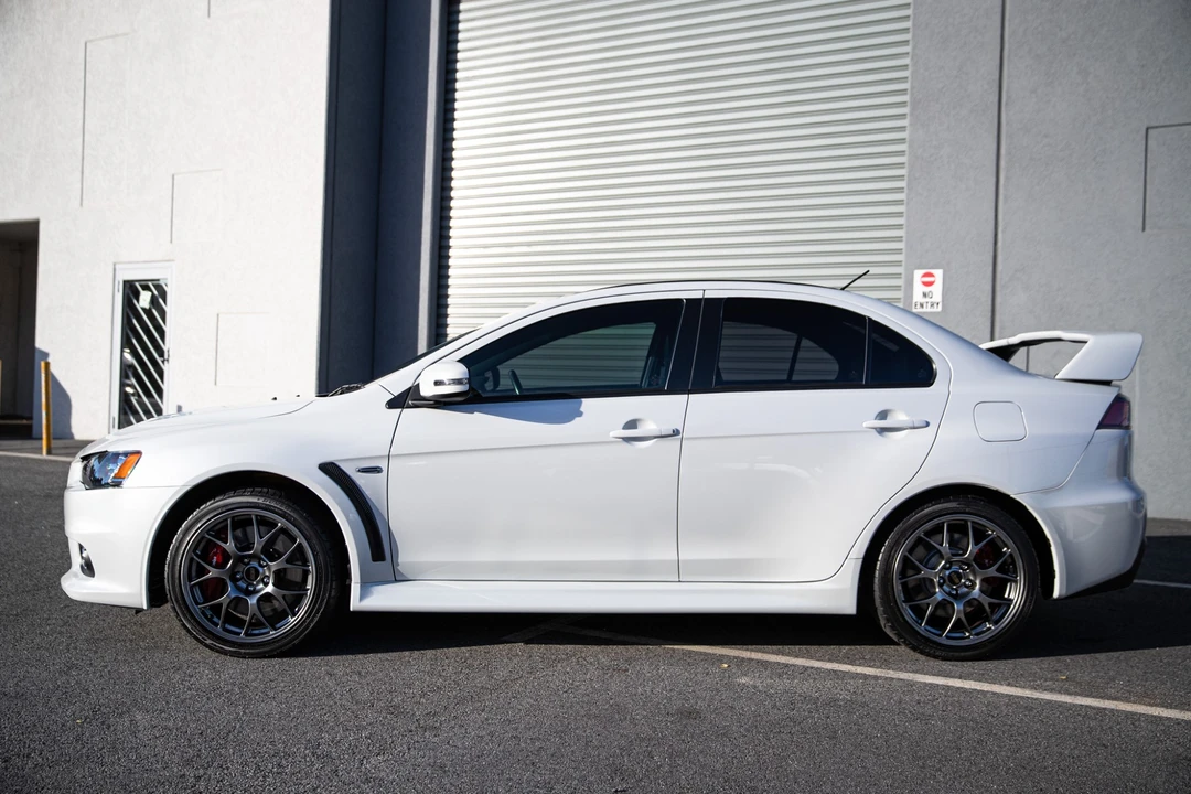2015 Mitsubishi Lancer Evolution X 9th Gen - Image 10 of 31