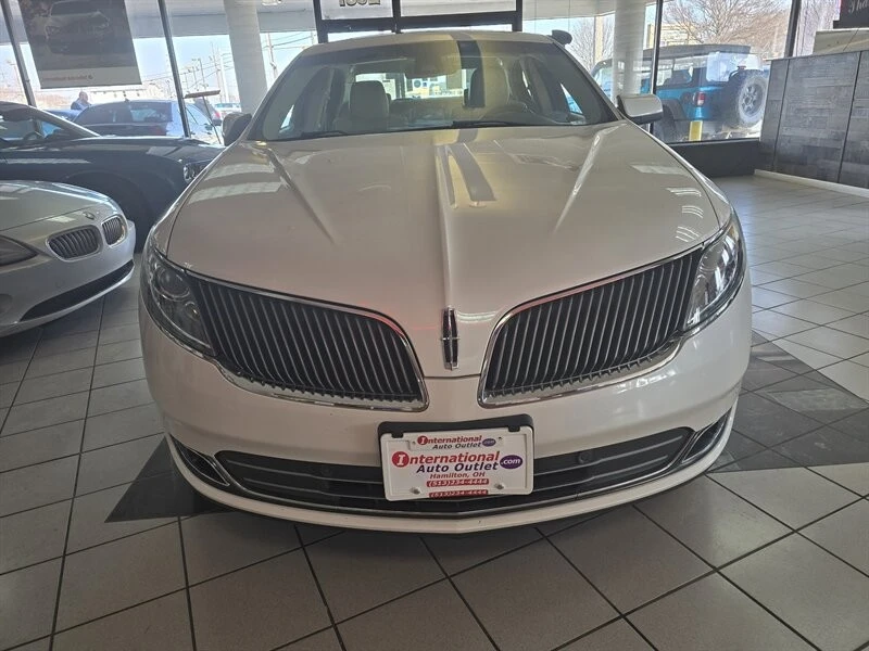 2015 Lincoln MKS - Image 2 of 4