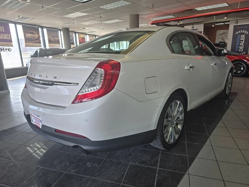2015 Lincoln MKS - Image 4 of 4