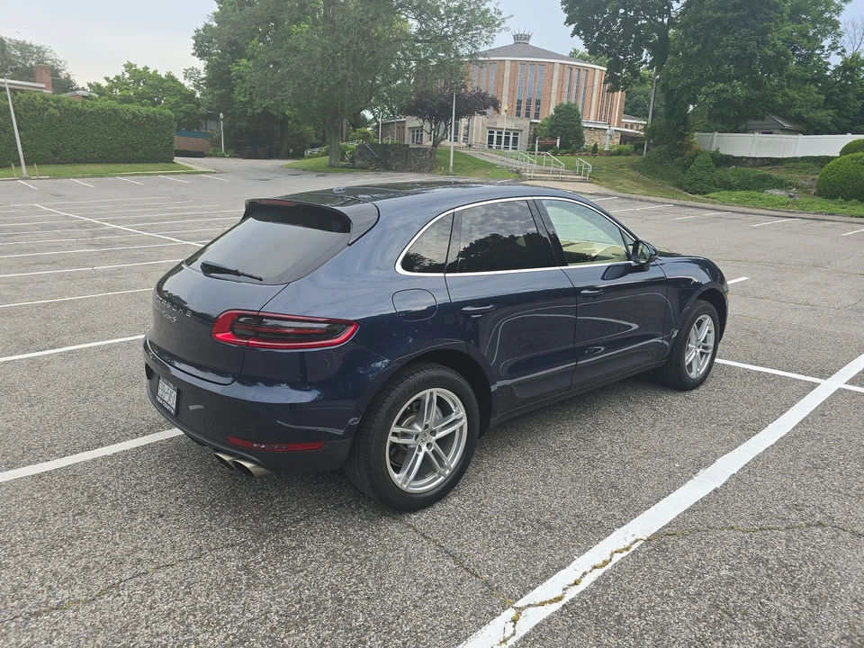 2015 Porsche Macan S - Image 15 of 18