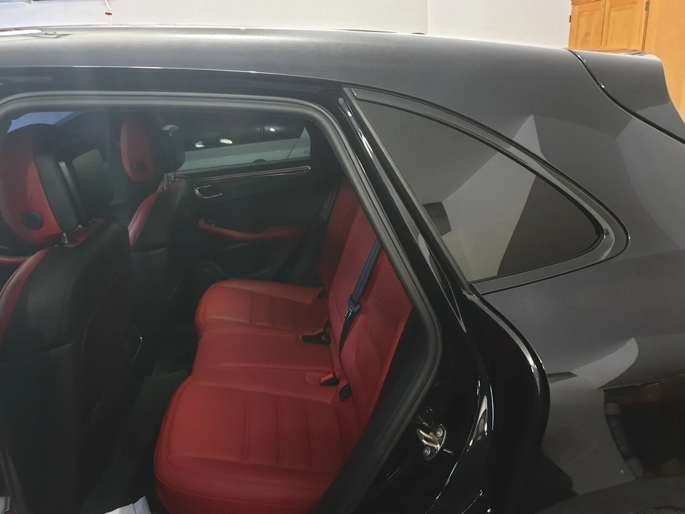 2015 Porsche Macan Turbo - Image 13 of 18