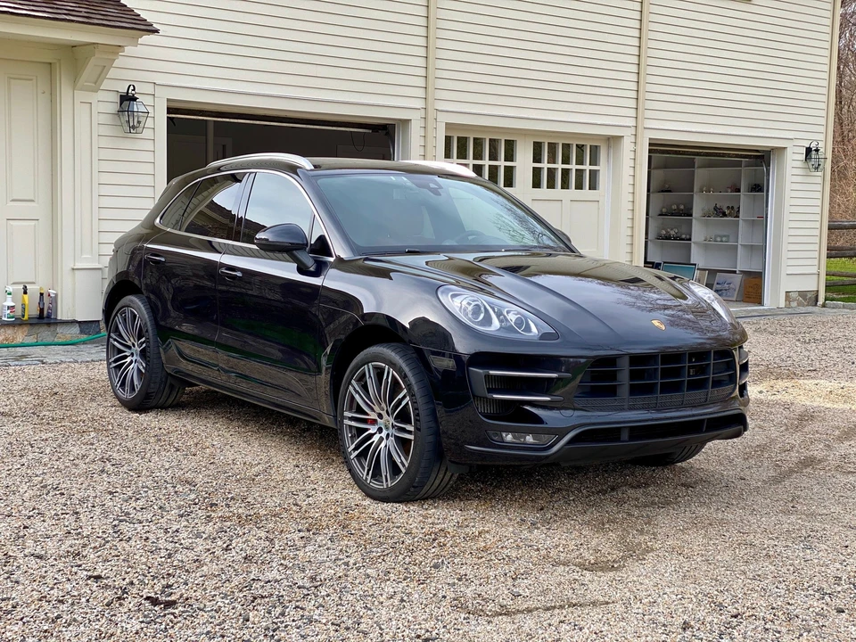 2015 Porsche Macan Turbo - Image 4 of 20