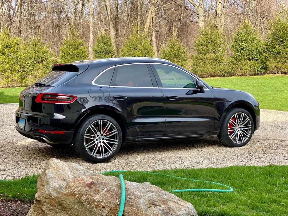 2015 Porsche Macan Turbo - Image 6 of 20