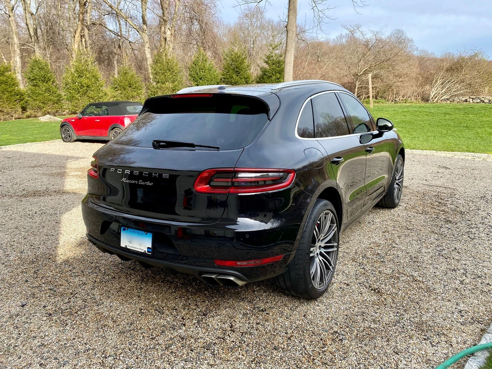 2015 Porsche Macan Turbo - Image 7 of 20