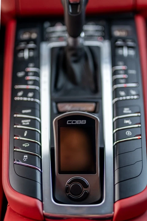2015 Porsche Macan Turbo - Image 2 of 10