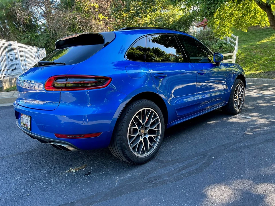 2015 Porsche Macan Turbo - Image 6 of 7