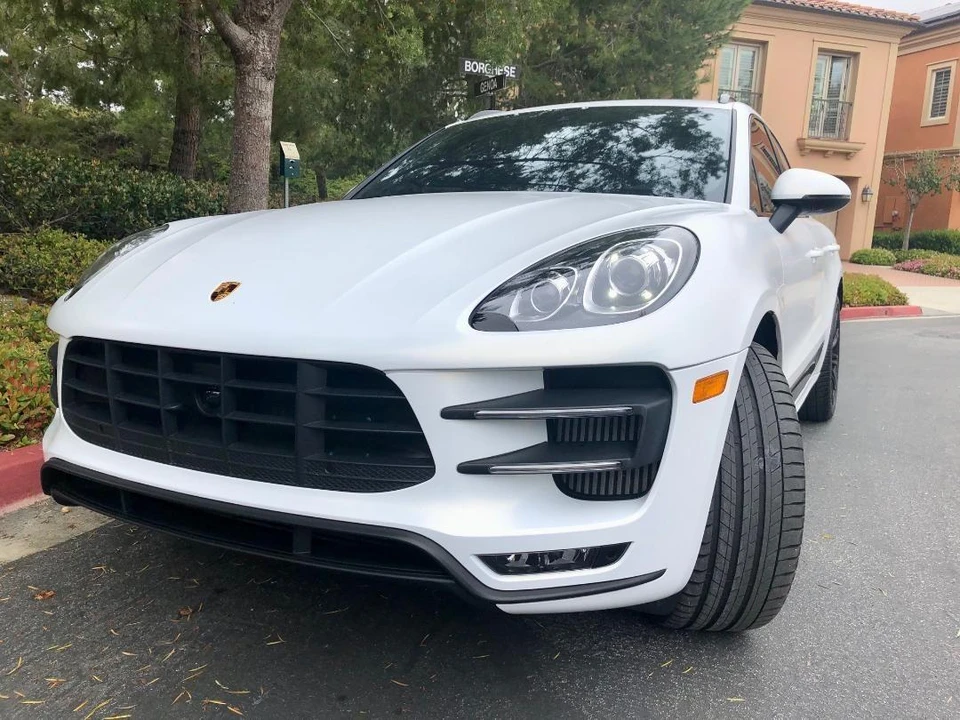 2015 Porsche Macan Turbo - Image 2 of 7