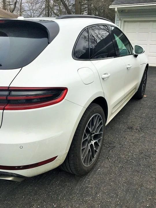 2015 Porsche Macan Turbo - Image 4 of 9