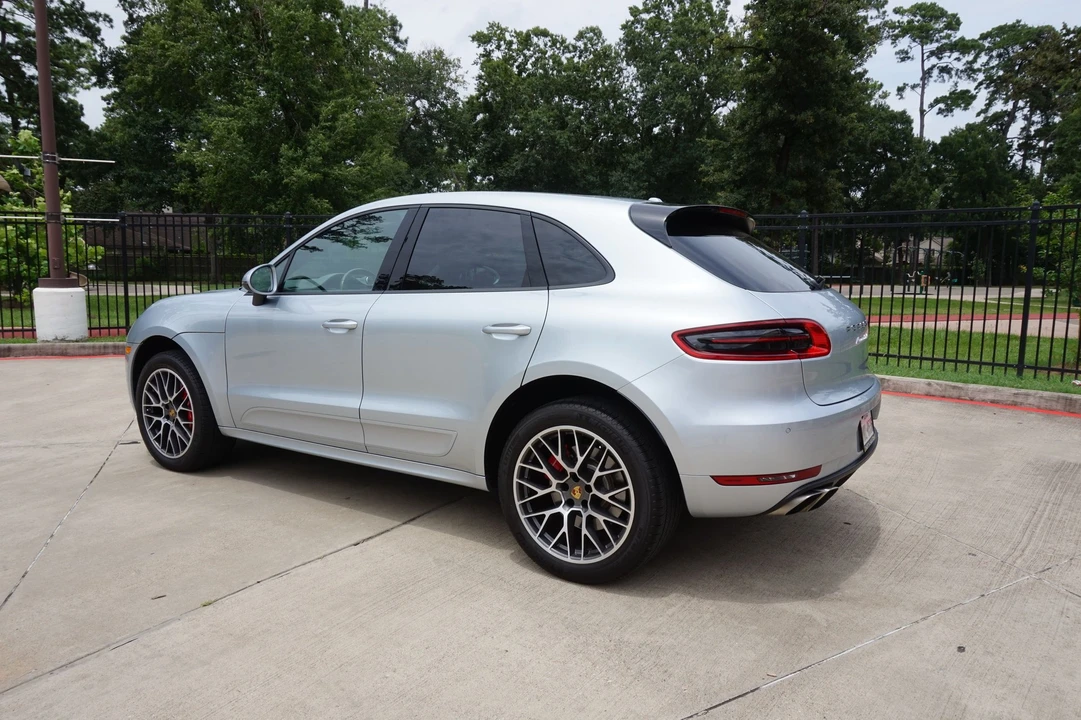 2015 Porsche Macan Turbo - Image 3 of 31