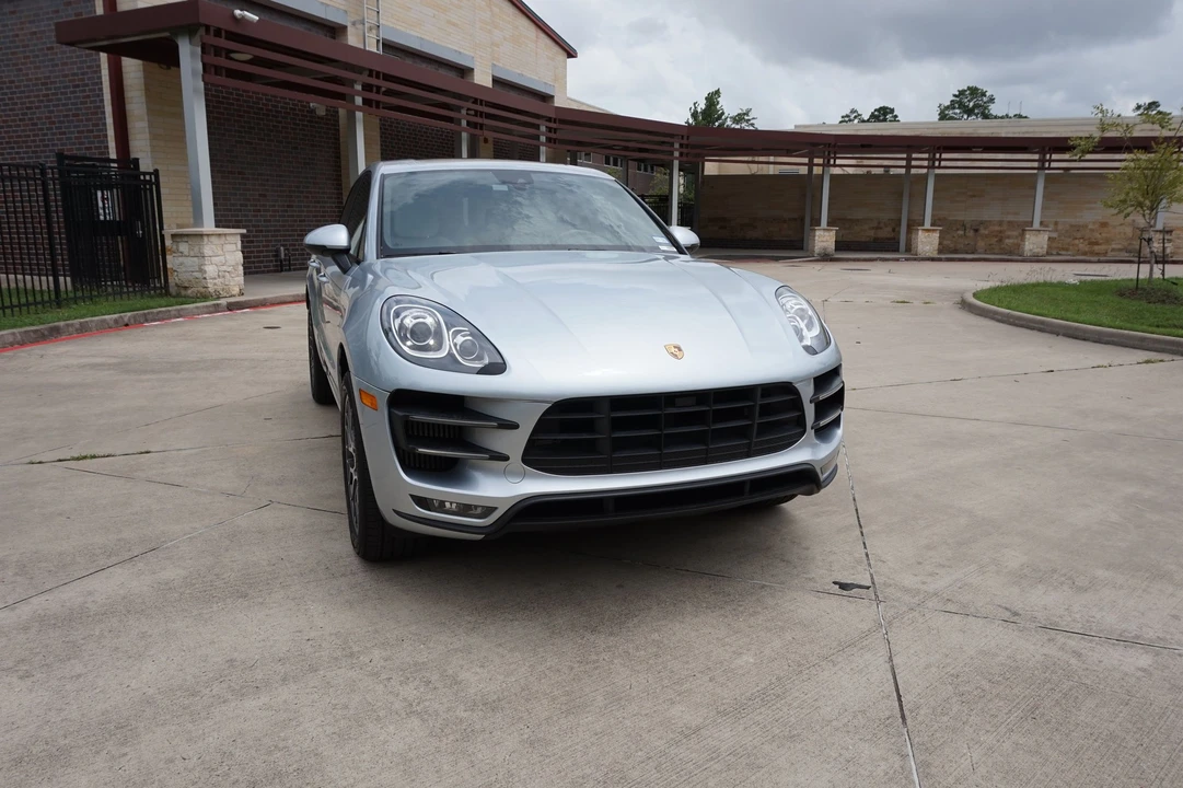 2015 Porsche Macan Turbo - Image 7 of 31