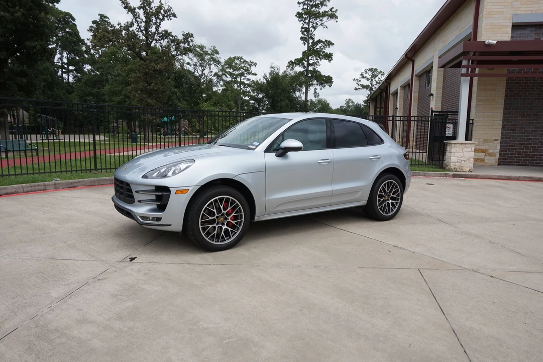 2015 Porsche Macan Turbo - Image 8 of 31