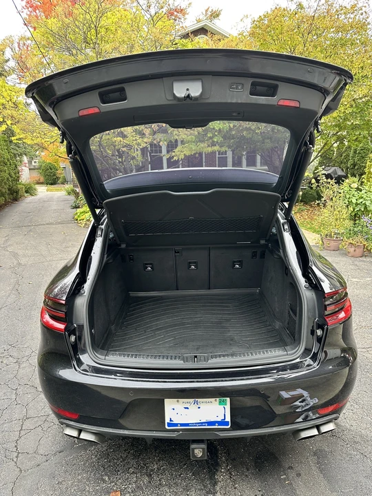 2015 Porsche Macan Turbo - Image 14 of 20