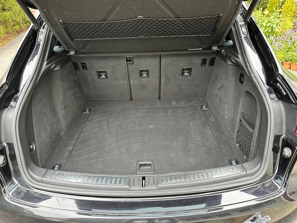 2015 Porsche Macan Turbo - Image 15 of 20