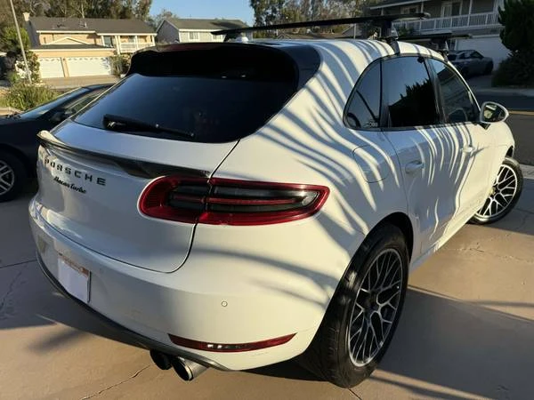 2015 Porsche Macan Turbo - Image 9 of 20