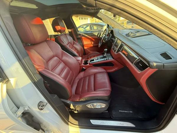 2015 Porsche Macan Turbo - Image 12 of 20