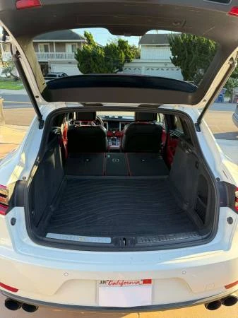 2015 Porsche Macan Turbo - Image 18 of 20