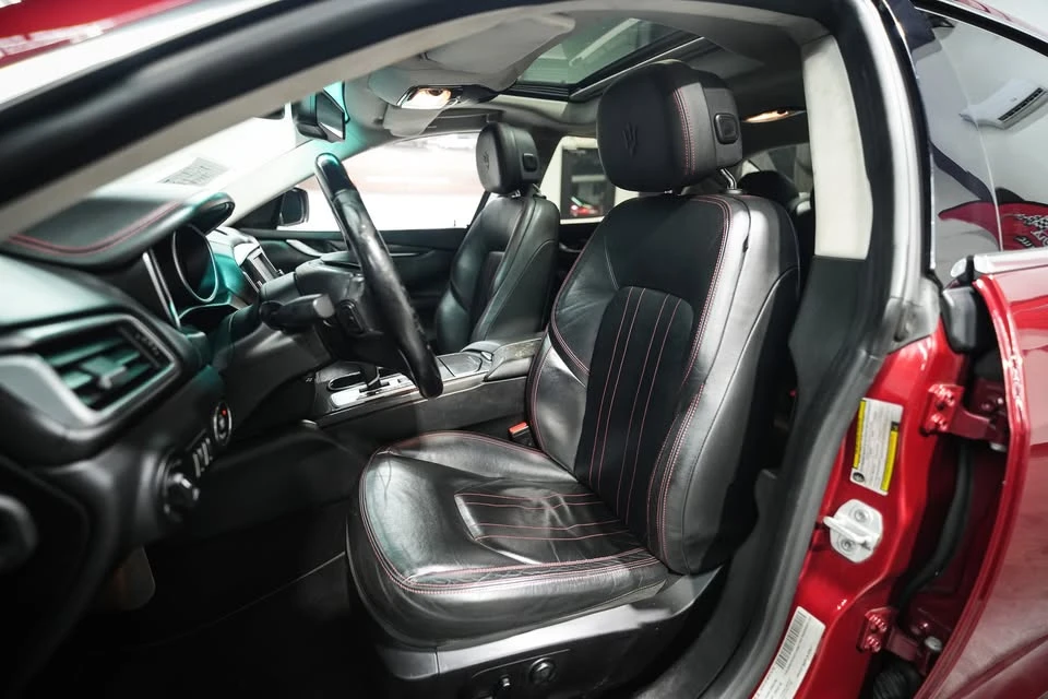2015 Maserati Ghibli 3rd Gen - Image 18 of 19