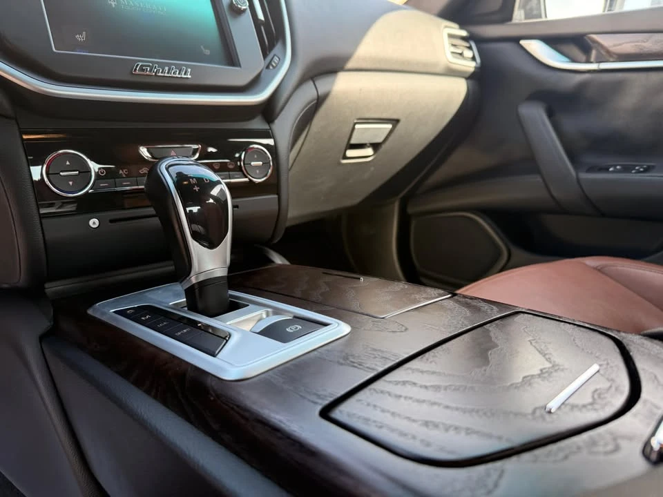 2015 Maserati Ghibli 3rd Gen - Image 11 of 20