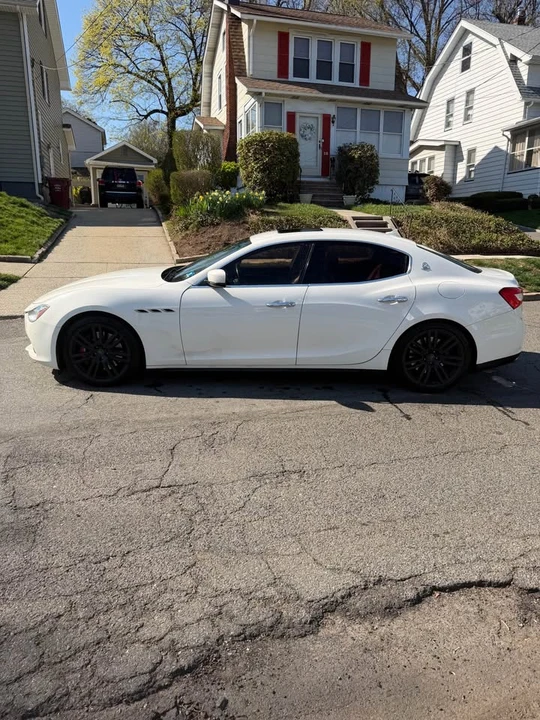 2015 Maserati Ghibli 3rd Gen - Image 3 of 16
