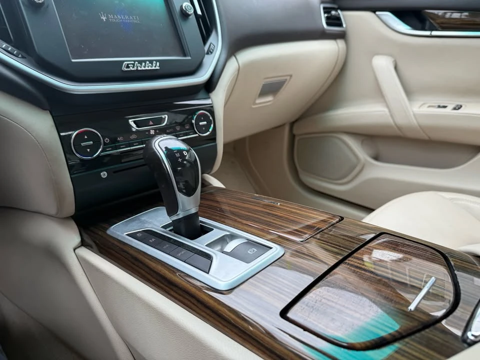 2015 Maserati Ghibli 3rd Gen - Image 13 of 16