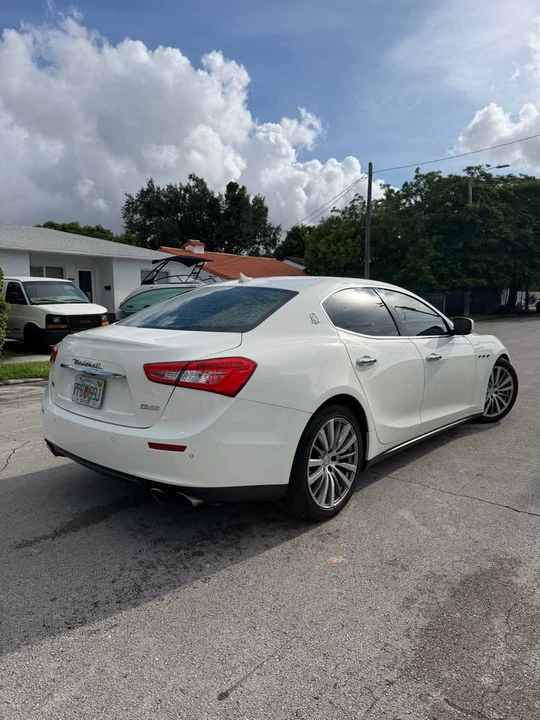 2015 Maserati Ghibli 3rd Gen - Image 4 of 4
