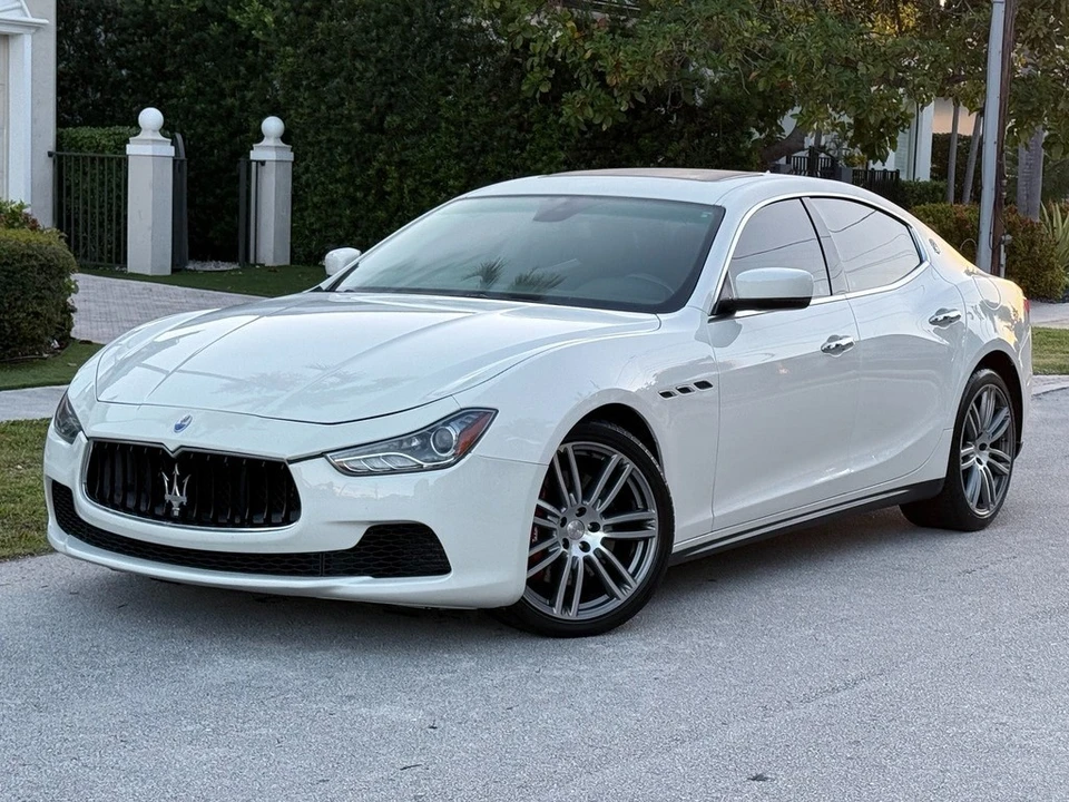 2015 Maserati Ghibli 3rd Gen - Image 9 of 24