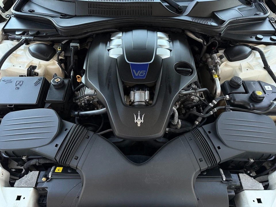 2015 Maserati Ghibli 3rd Gen - Image 23 of 24