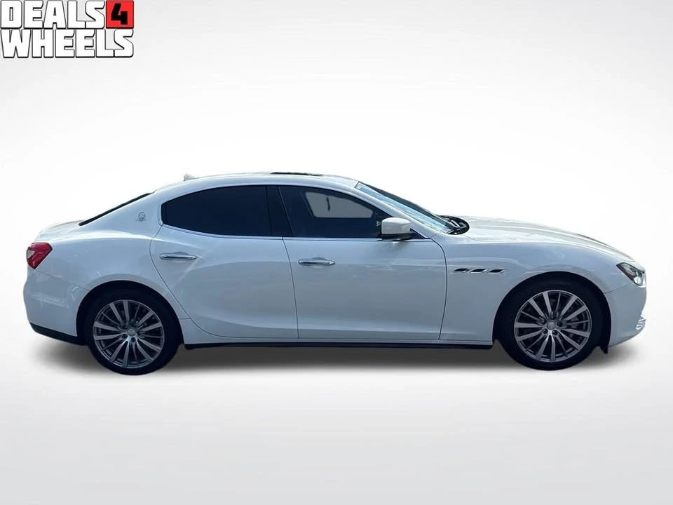2015 Maserati Ghibli 3rd Gen - Image 6 of 9