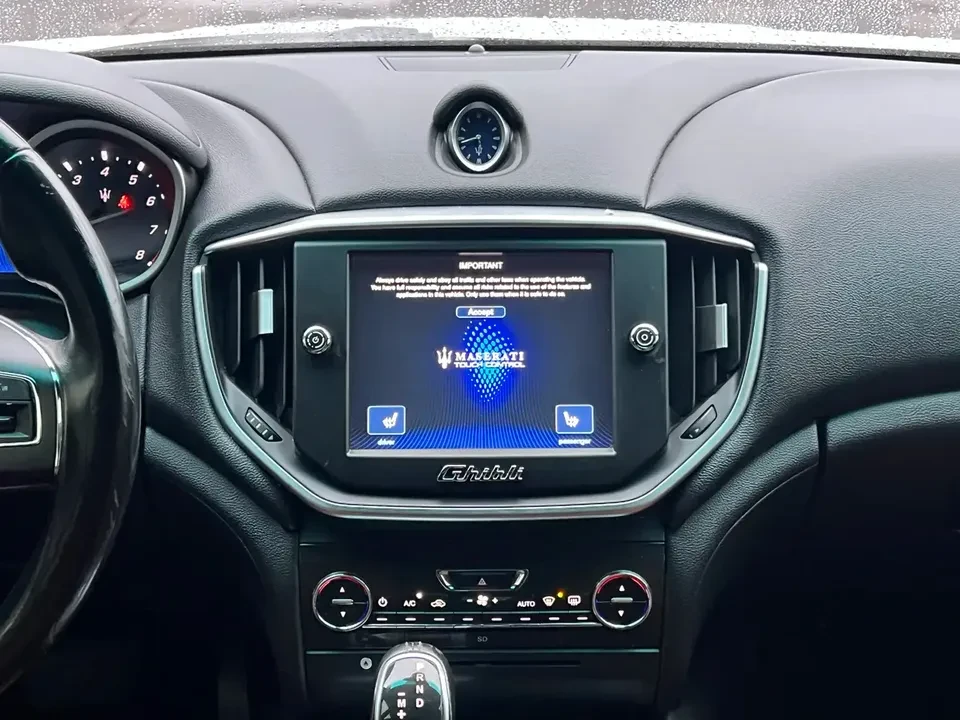 2015 Maserati Ghibli 3rd Gen - Image 16 of 18