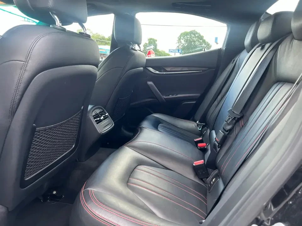 2015 Maserati Ghibli 3rd Gen - Image 9 of 20
