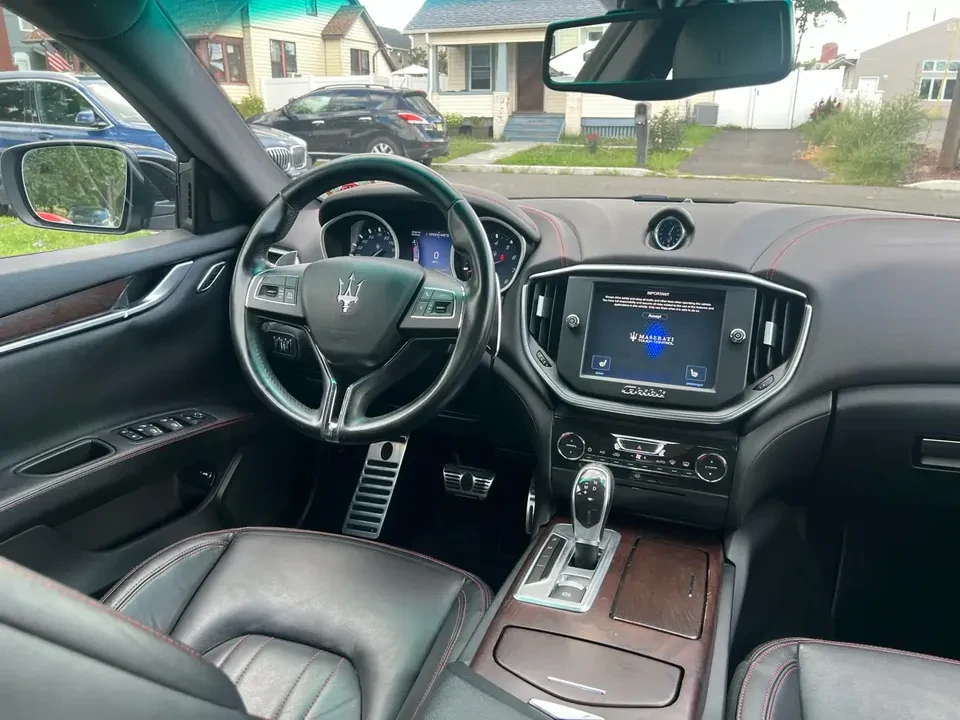 2015 Maserati Ghibli 3rd Gen - Image 16 of 20