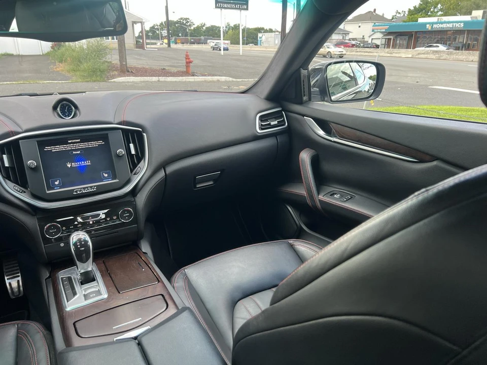 2015 Maserati Ghibli 3rd Gen - Image 20 of 29