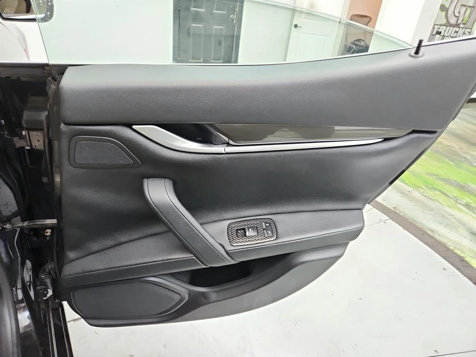 2015 Maserati Ghibli 3rd Gen - Image 30 of 31