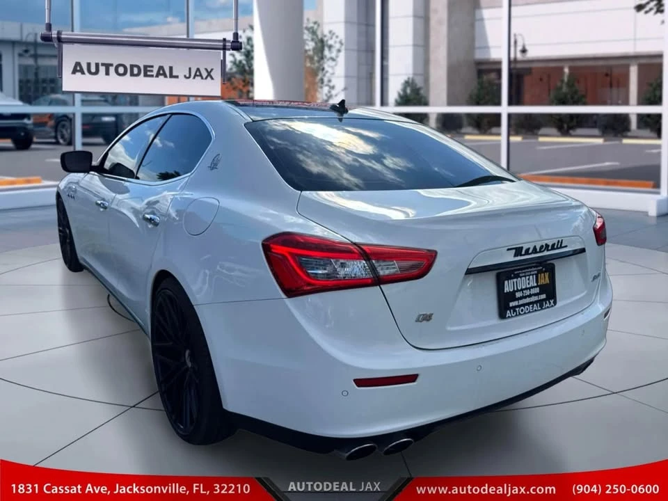 2015 Maserati Ghibli 3rd Gen - Image 7 of 17