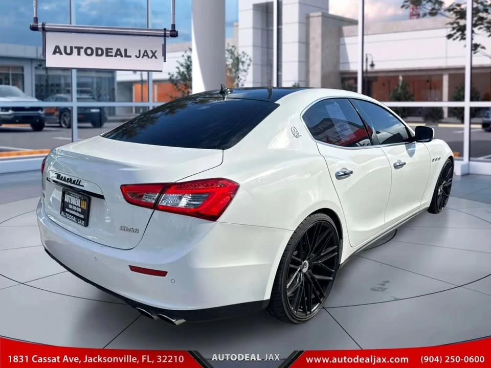2015 Maserati Ghibli 3rd Gen - Image 5 of 17