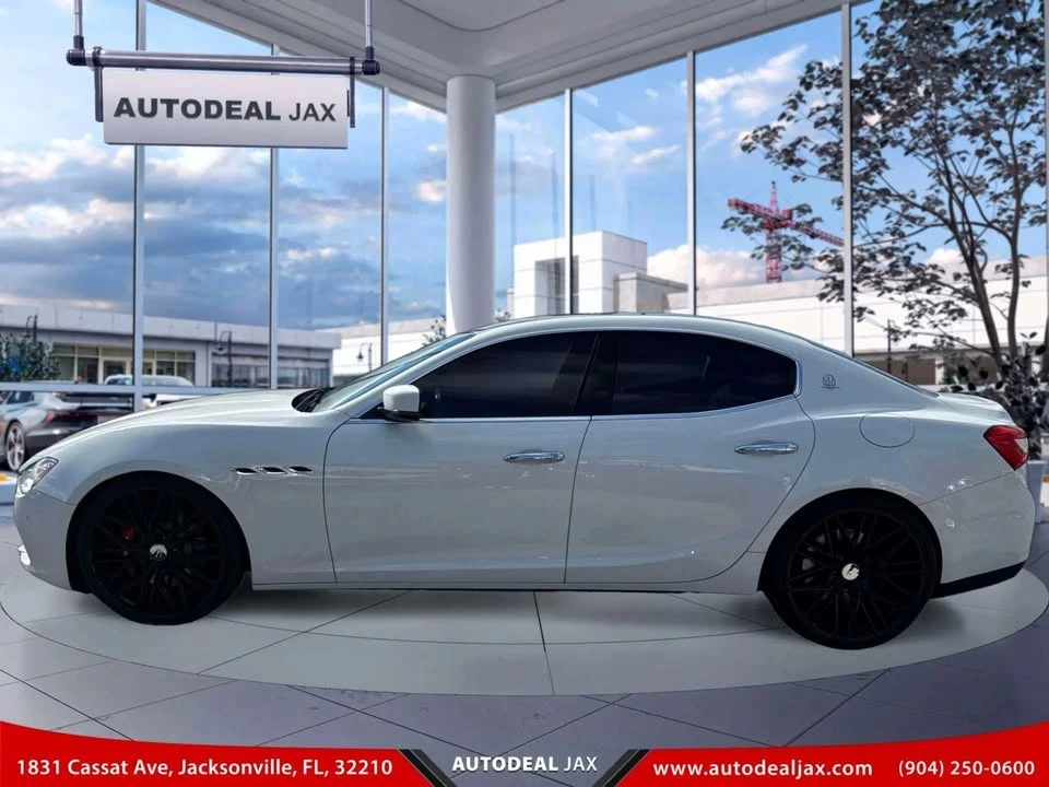 2015 Maserati Ghibli 3rd Gen - Image 8 of 17