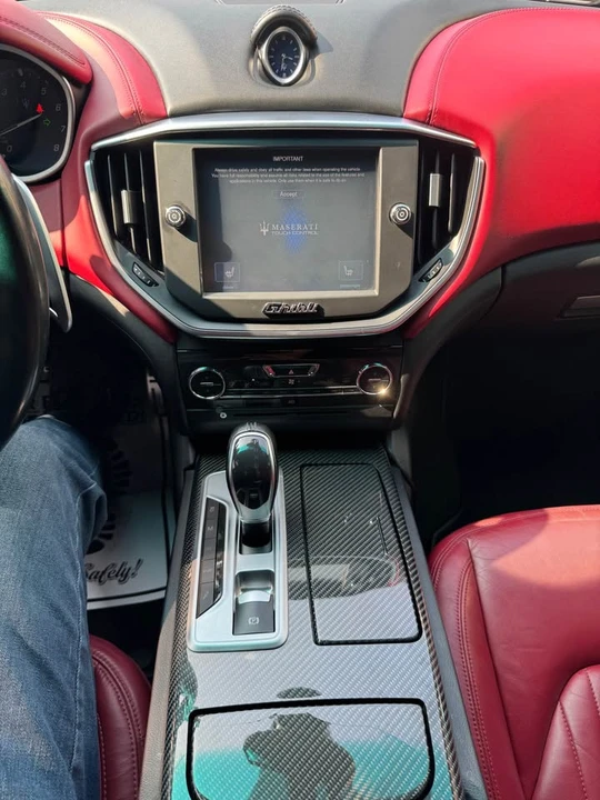 2015 Maserati Ghibli 3rd Gen - Image 14 of 17